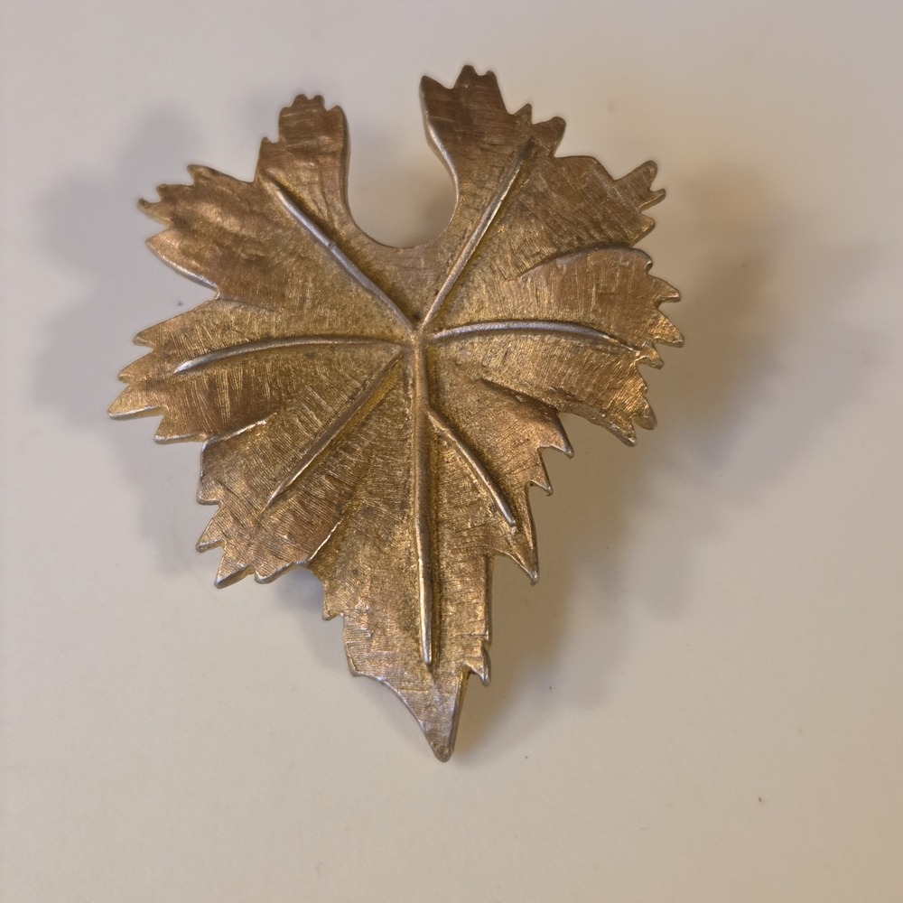 Vintage Unsigned Stylized Gold Tone Textured‎ Leaf 2" Brooch Pin
